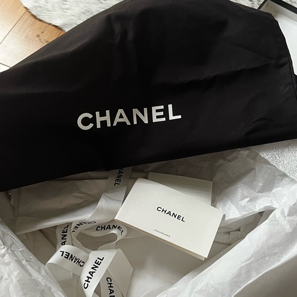 Chanel black quilted combat boots size 42 - Picture 8 of 11